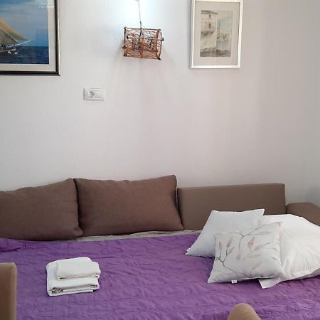 Apartments Villa Beba Комижа Екстер'єр фото
